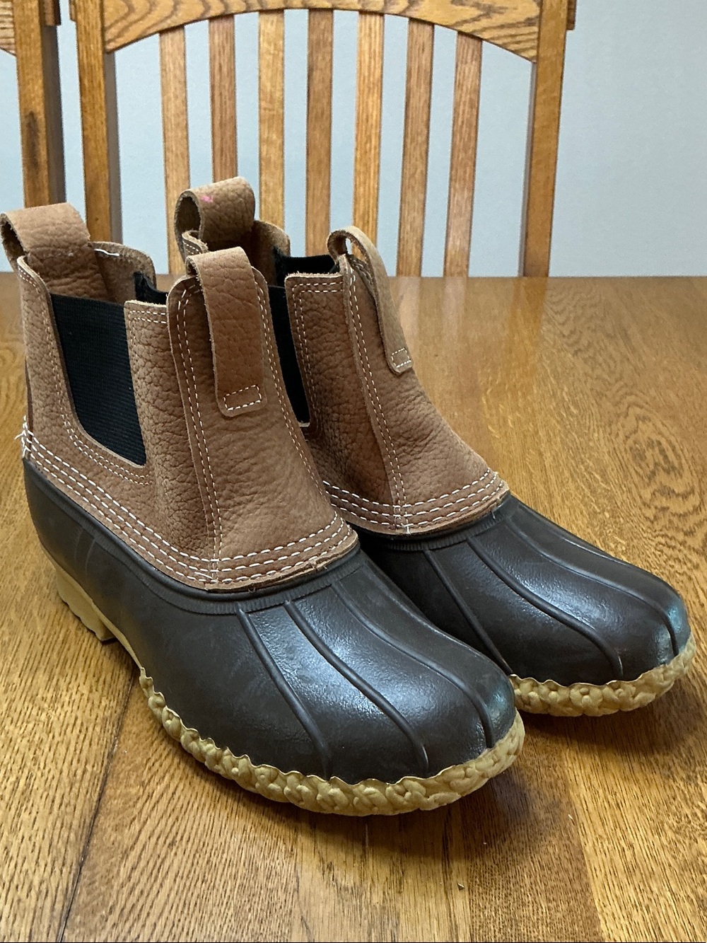 Men’s L.L Bean 6.5” Chelsea Allspice Bean boot. Size 8. Like new! Barely worn!